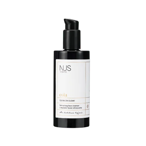 caja-1-unidad-bote-negro-etiquetado-eola-clean-on-clean-limpiador-facial-refrescante-nus-cosmetics-home-care-limpieza-facial-1-x-200ml